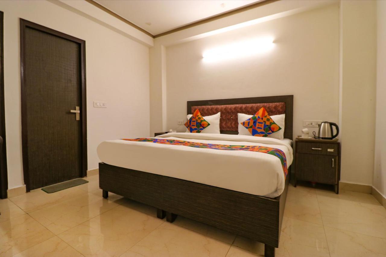 Fabexpress Dolphin International Near Delhi Airport Otel Yeni Delhi Dış mekan fotoğraf