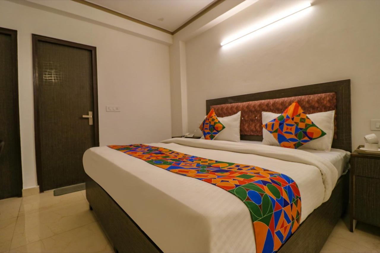 Fabexpress Dolphin International Near Delhi Airport Otel Yeni Delhi Dış mekan fotoğraf