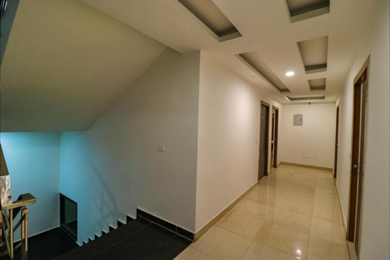 Fabexpress Dolphin International Near Delhi Airport Otel Yeni Delhi Dış mekan fotoğraf