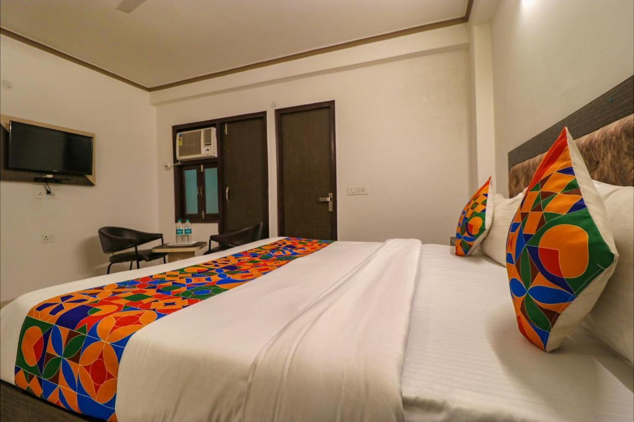 Fabexpress Dolphin International Near Delhi Airport Otel Yeni Delhi Dış mekan fotoğraf